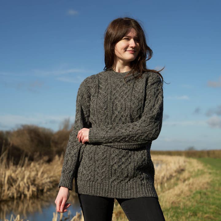 Mars Knitwear – Pulôver - Unissexo por atacado – Suéter Aran em Lã Britânica - Tweed Cinza3