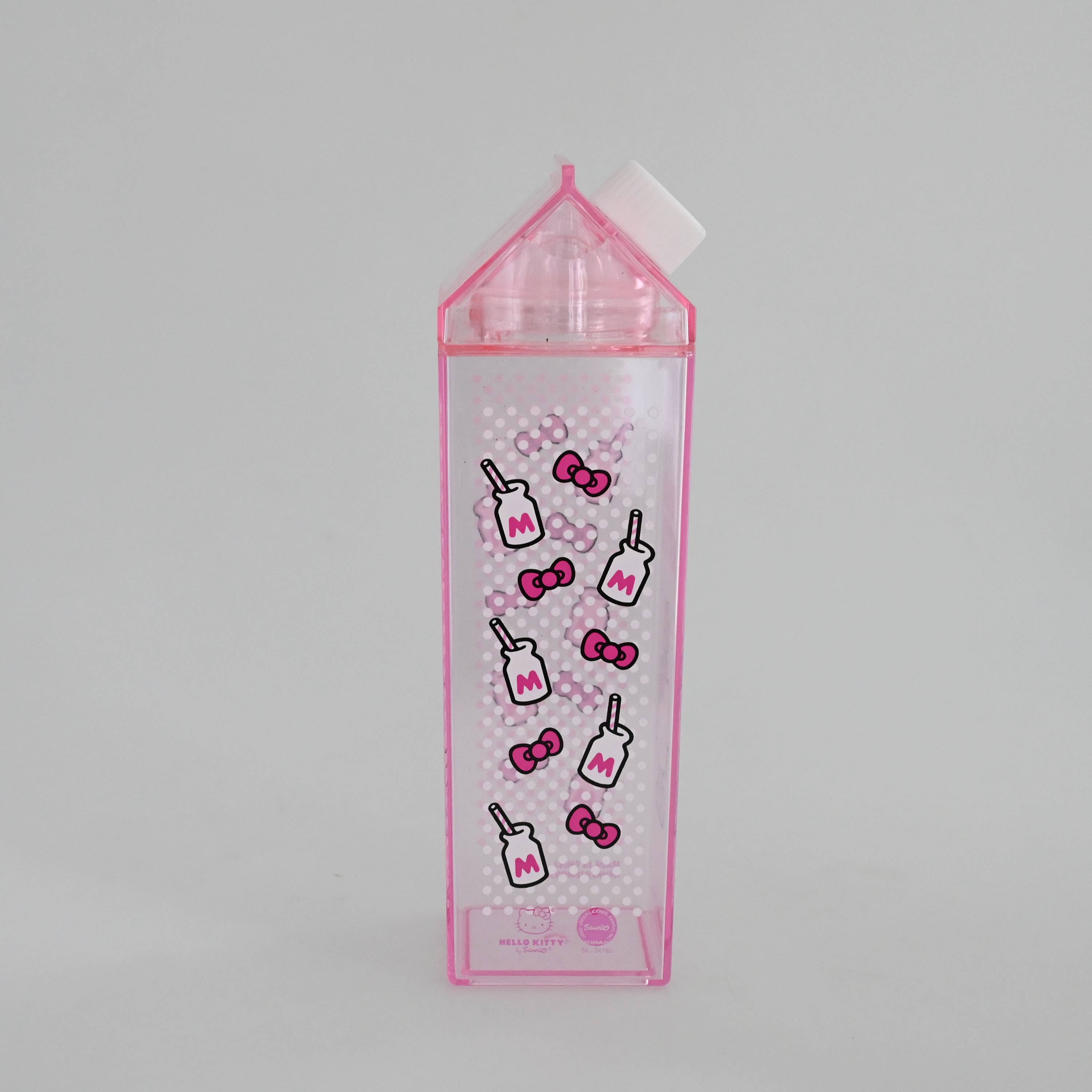 Silver Buffalo - Wholesale Water Bottle - Hello Kitty Bear Milk Bottle Dots 16.2oz Plastic Milk Carton4