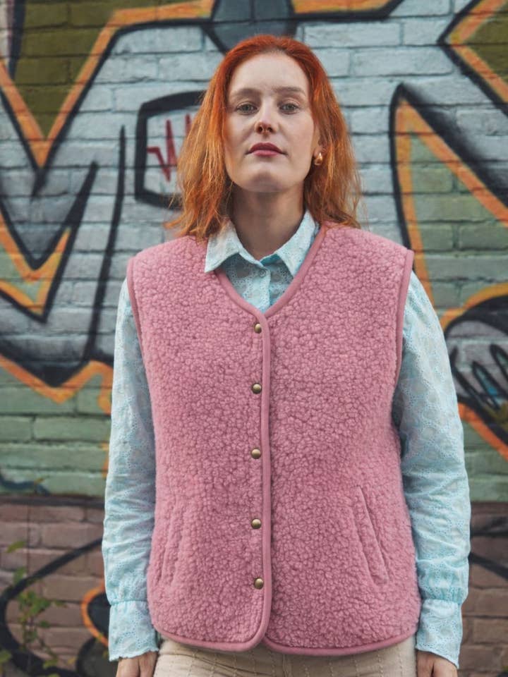 Wollen bodywarmer - Nova Pink for wholesale by We Are Wovens