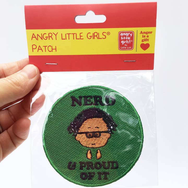 Patch Nerd e orgoglioso di esserlo per la vendita all'ingrosso da parte di Angry Little Girls