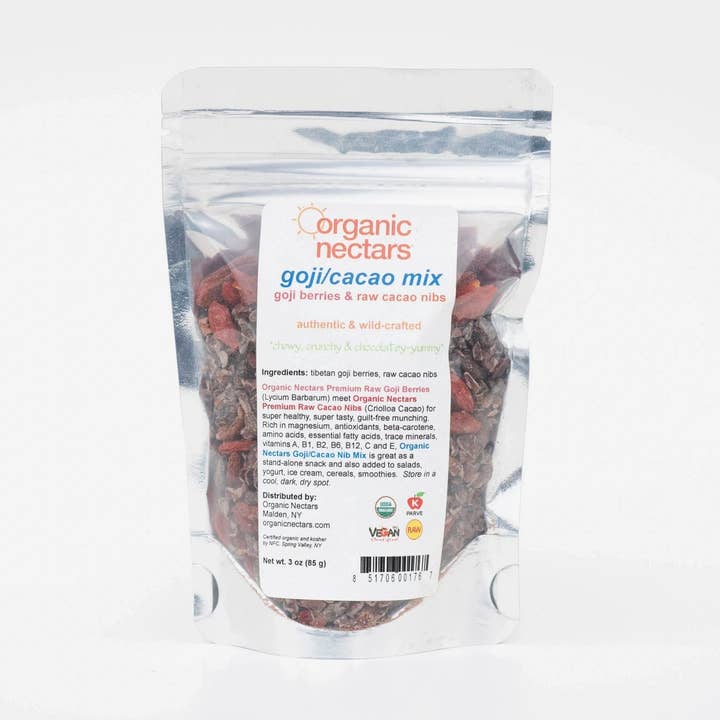 Organic Nectars - Wholesale Chocolate Covered Sweets - Gojiberries and Cacao Nibs mix 3 oz0