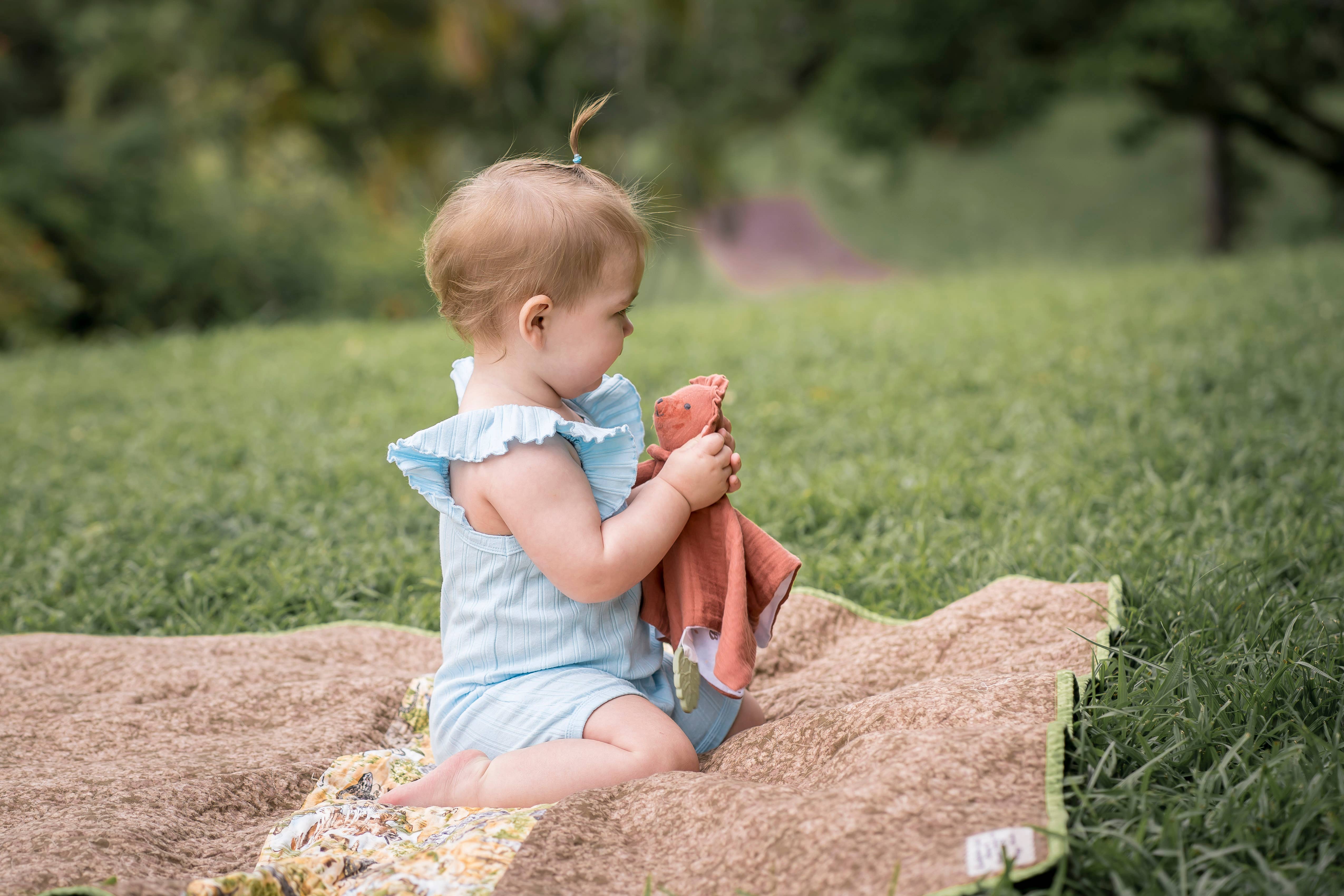 Tikiri Toys LLC - Wholesale Teether (Not Clip-On) - Baby - Lion Comforter with Natural Rubber Teether2