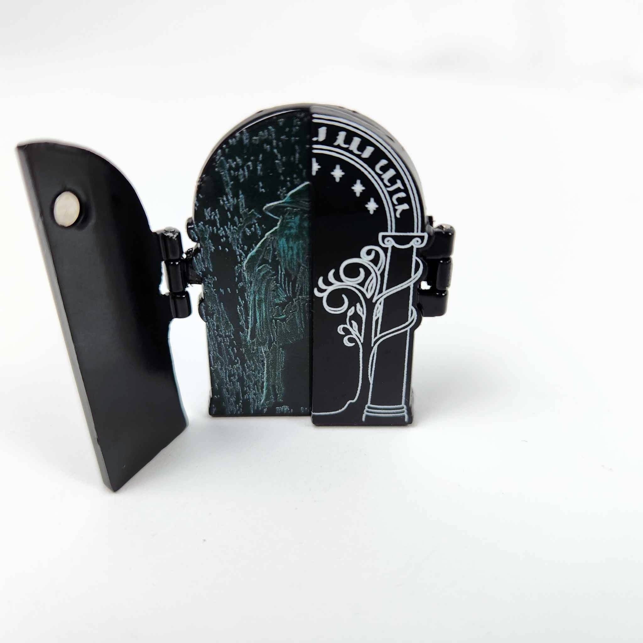 Collector's Outpost - Wholesale Lapel Pin/Button - Lord of the Rings Doors of Durin Pin4