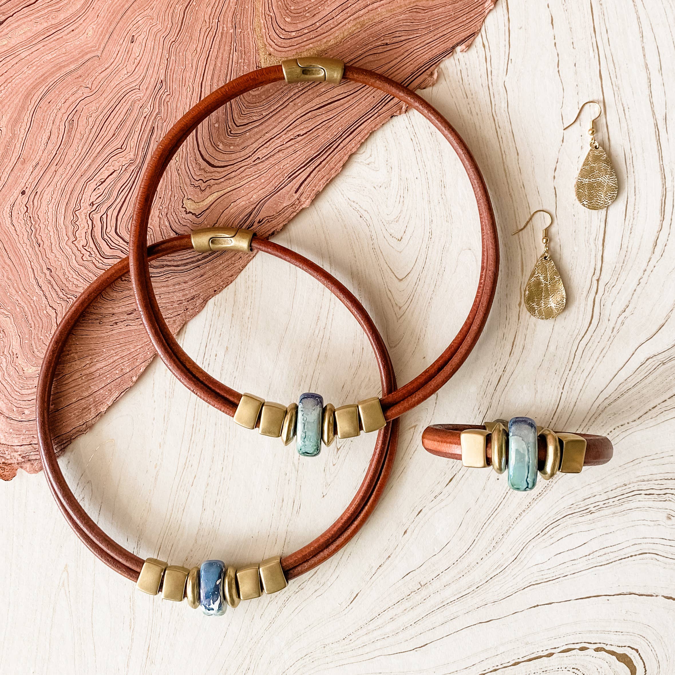 Diana Kauffman Designs – wholesale Beaded bracelet – Iguana Leather Bracelet5