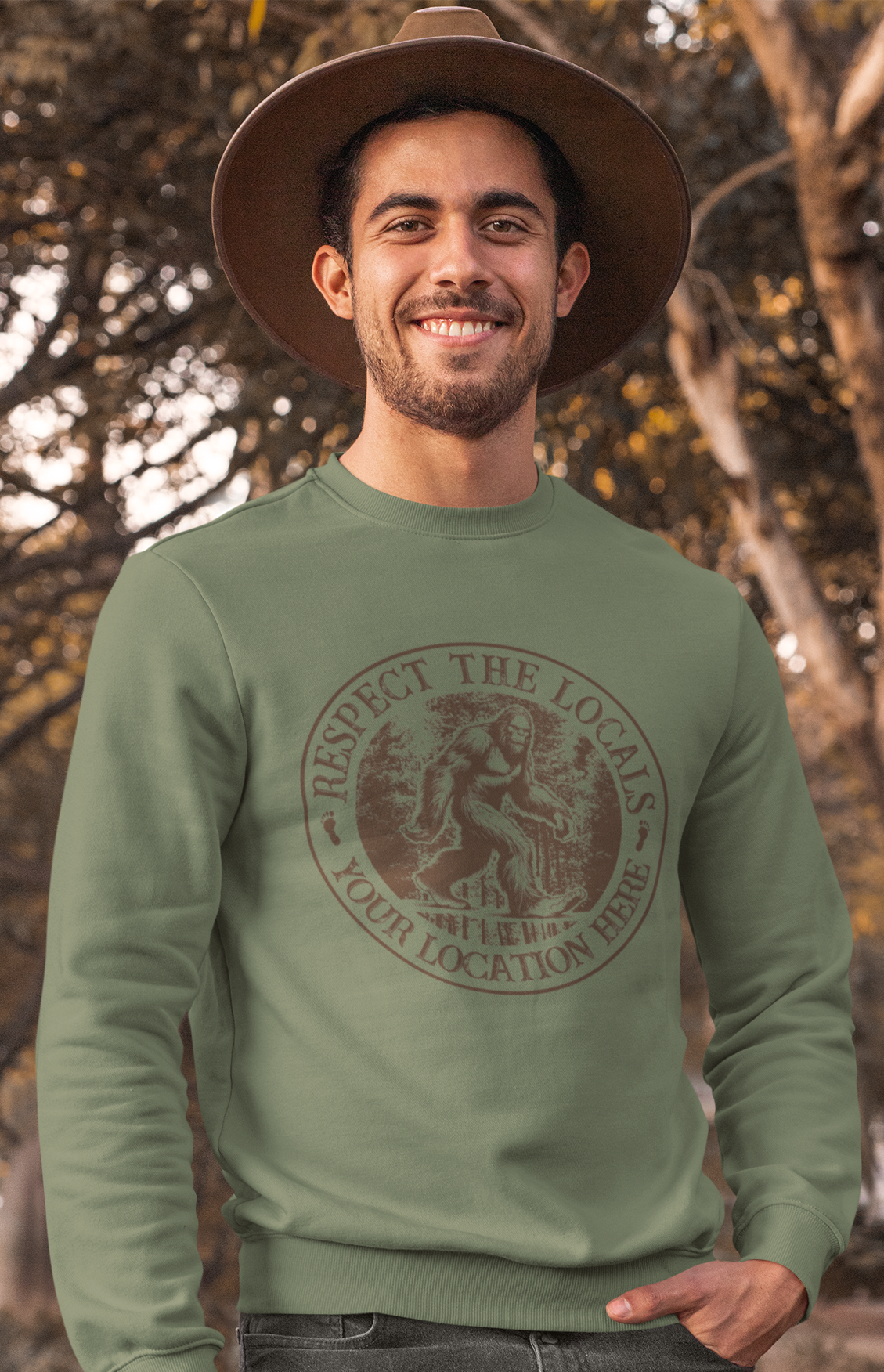 Squatchin’ Country – wholesale Grafisk T-shirt - Unisex – "Respektera lokalbefolkningen" Bigfoot T-shirt eller sweatshirt – Anpassad1