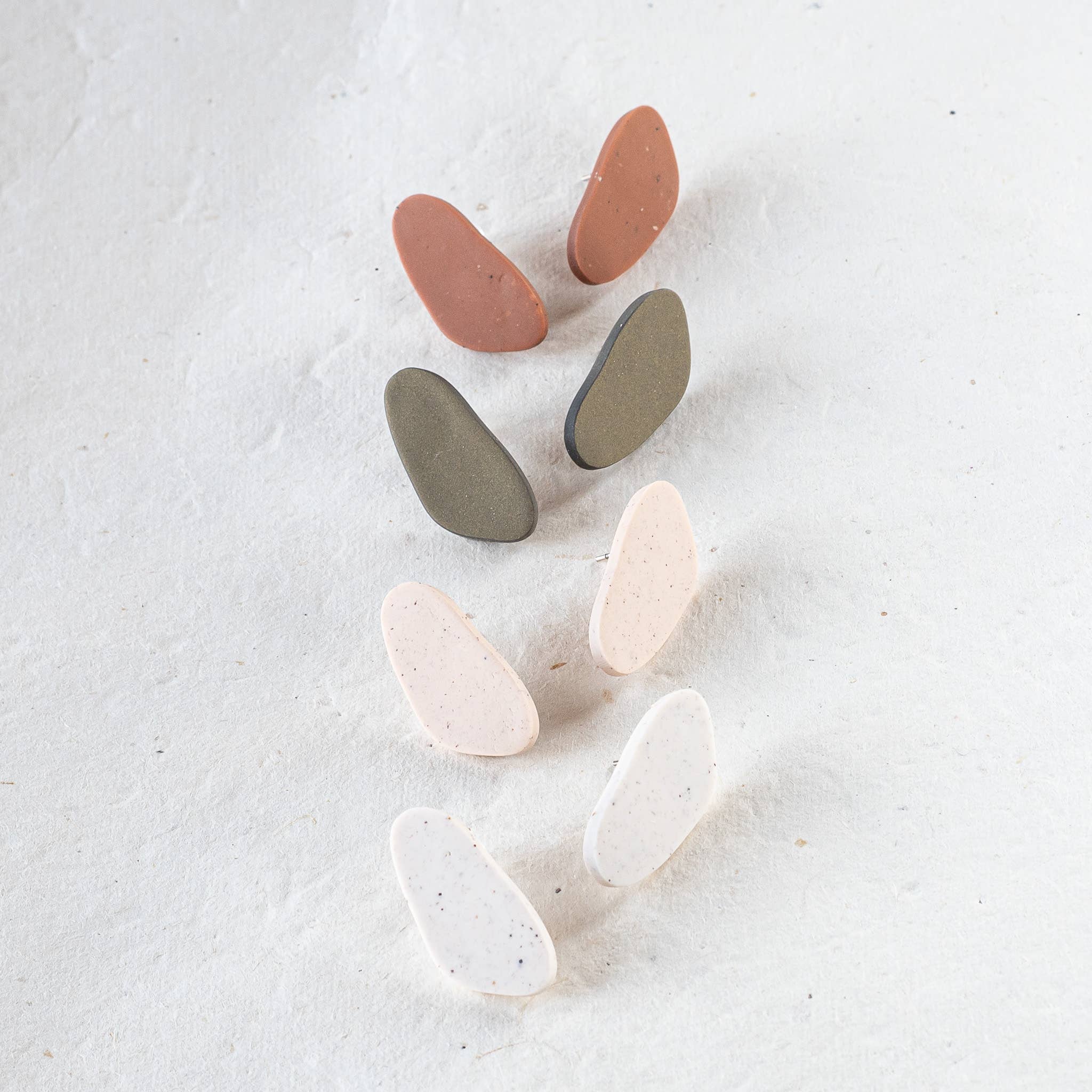 Inimini Homemade – wholesale Solitärörhängen – ekologisk: lång studieresa12