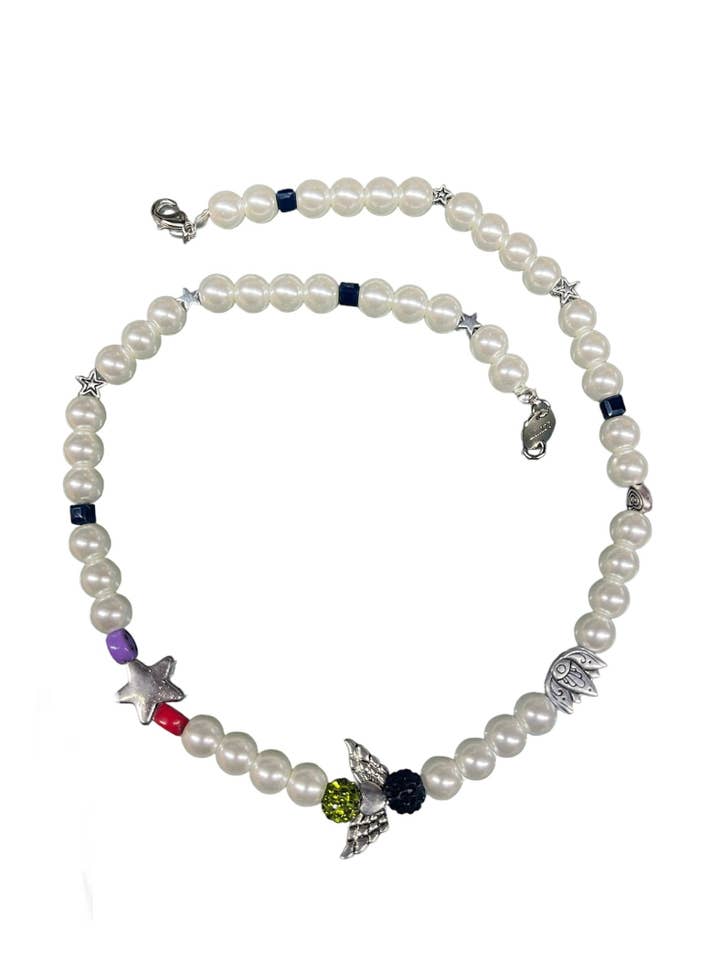 Collier en perles et ailes pour la vente par DITTA Alessandra Avallone