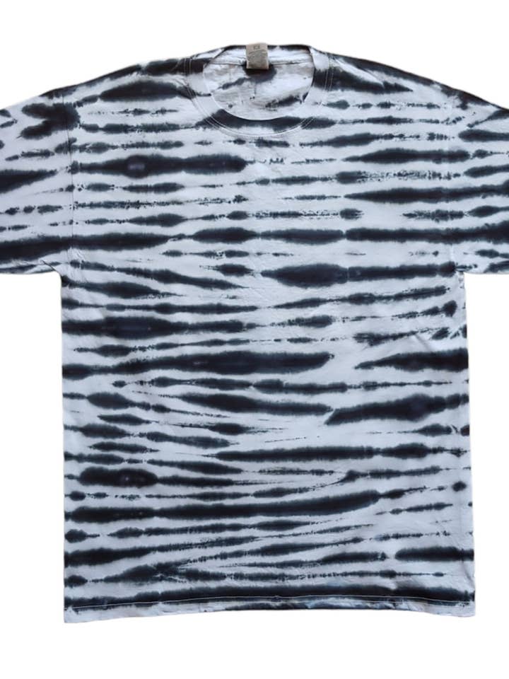 T-shirt Tie Dye de Riscas de Zebra - Top Artesanal e Divertido por atacado de VeEco Gifts