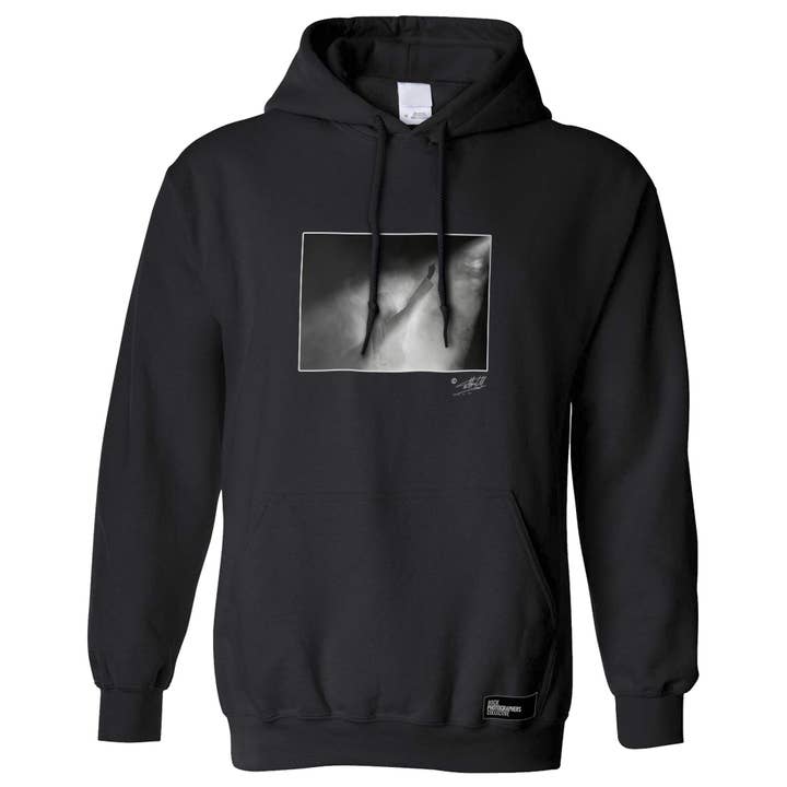 Sudadera con capucha Freddie Mercury live in spotlight B&w (MG) para venta al por mayor de Rock Photographers Collective