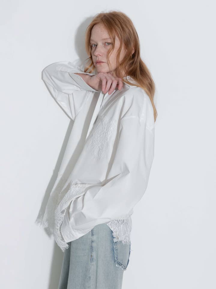 CUBIC – wholesale Buttoned-down shirt – Women's – Lace Panel Shirt21