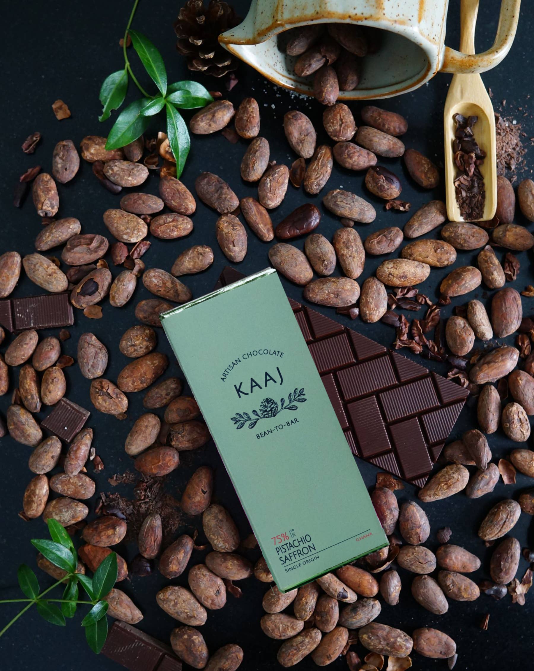 Kaaj Artisan Chocolate - Wholesale Chocolate Bar - Saffron & Pistachio 75%
Dark8