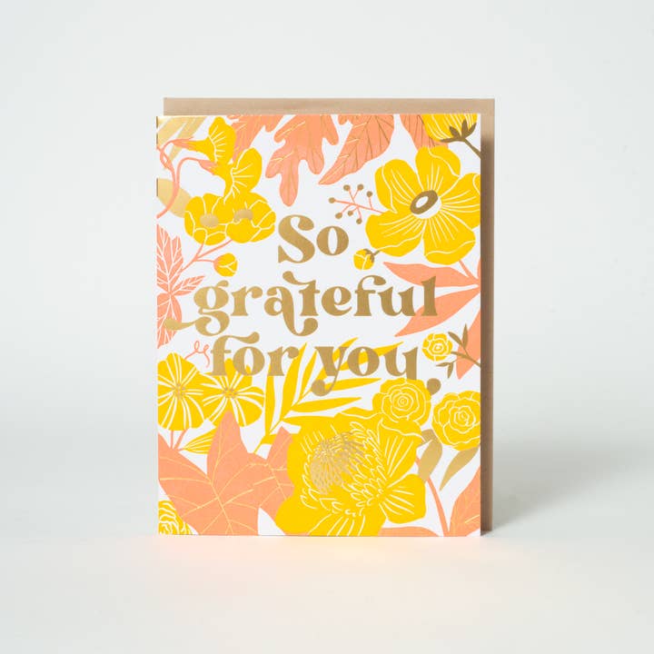 Carte de vœux en typographie florale Grateful For You de la marque Hello ! Chanceux pour la vente par Egg Press Manufacturing