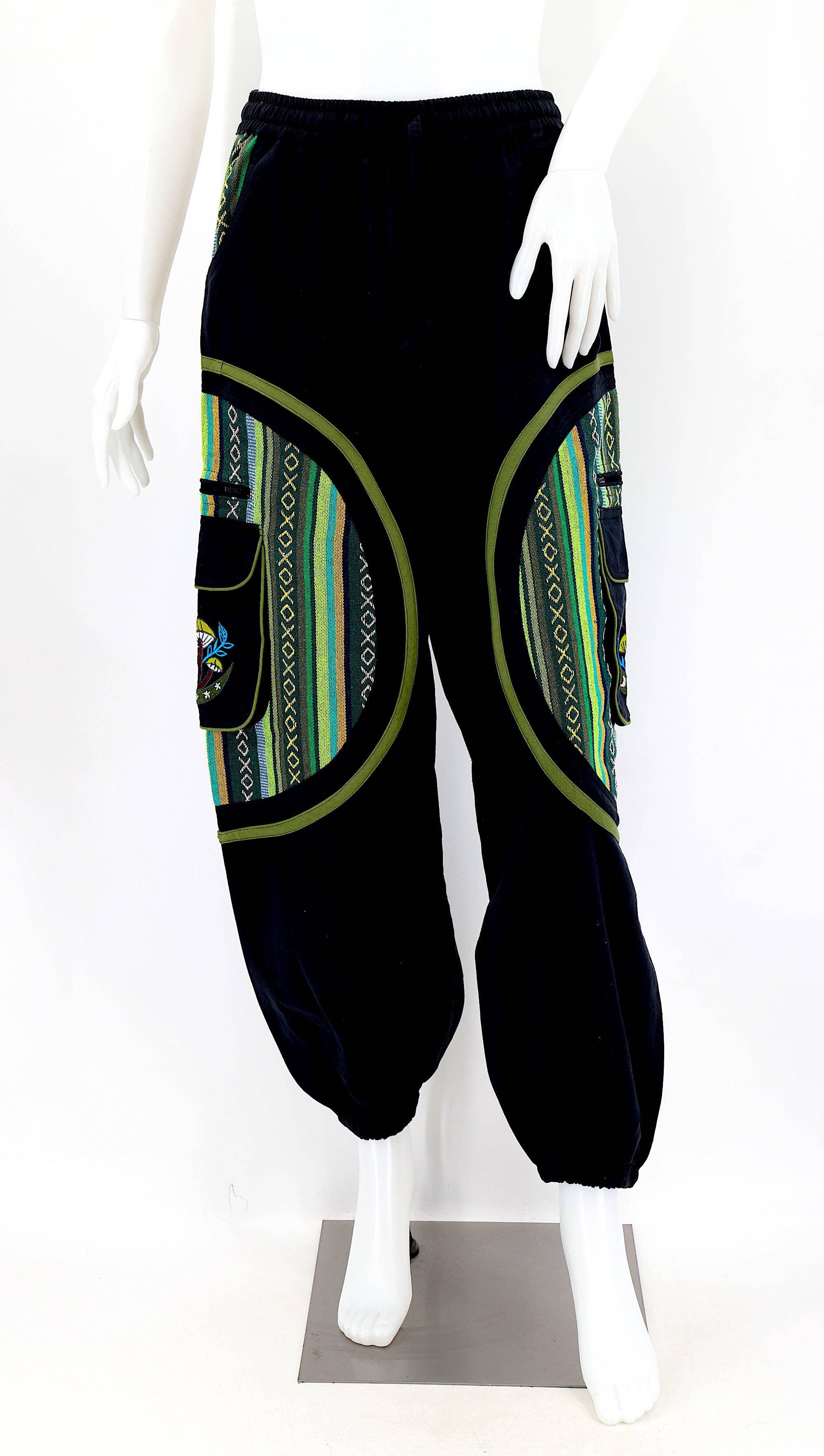 Himalaya Handmade - Venta al por mayor Pantalones - Mujer - Pantalones bohemios hechos a mano de algodón con bordado de luna y hongos estilo harem2