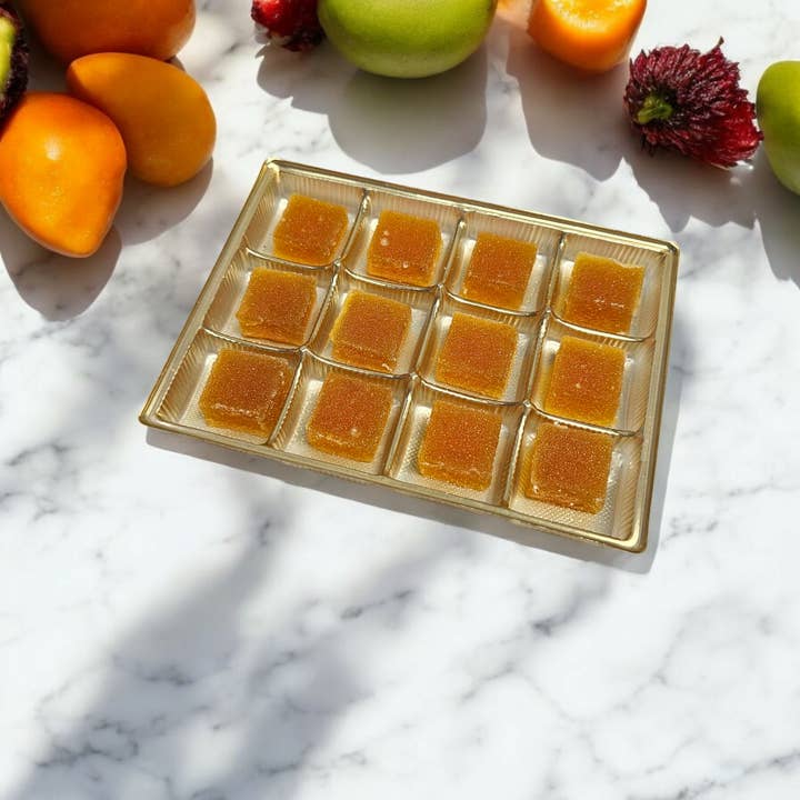 J. Patrice Chocolate Studio - Vente Bonbons gélifiés - Plateau de 12 pièces de pâte de fruit en vrac - Mangue Fruit de la Passion1