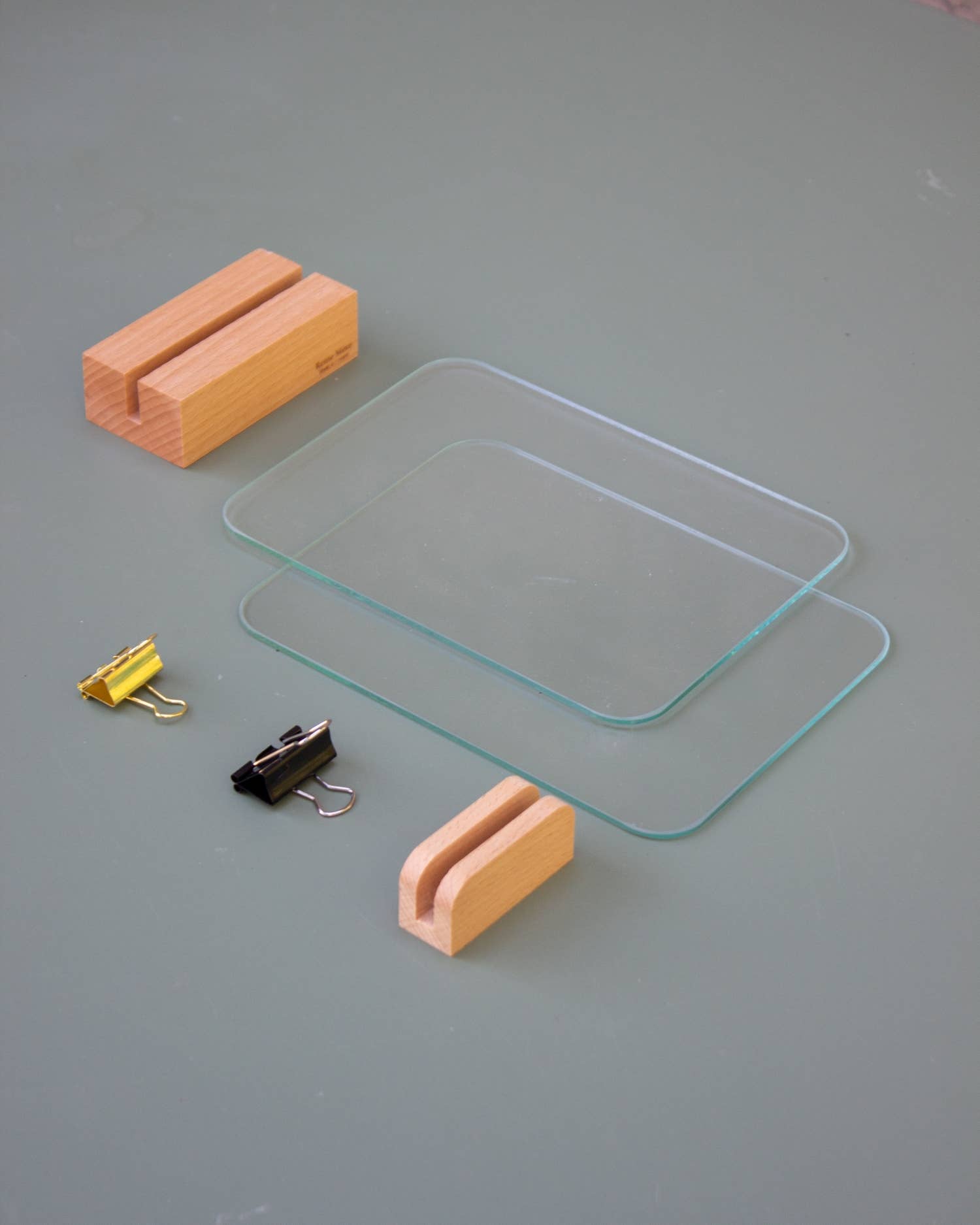 Reine Mère - Wholesale Picture Frame - Wooden glass photo frame - Black clip (made in France)6