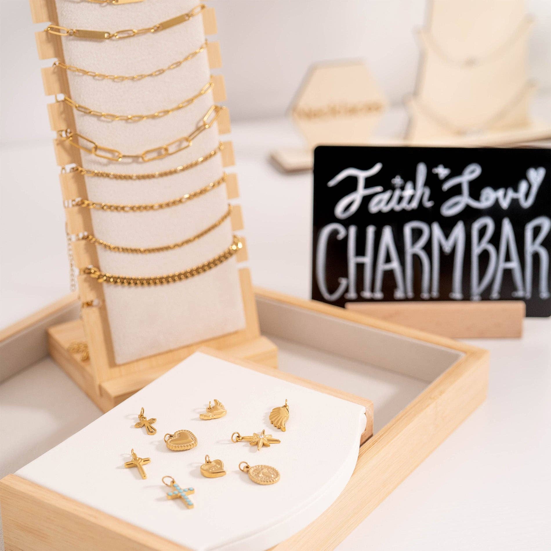 WJW - Wholesale Chalkboard - Mini Chalk Board Sign Display with Marker & Eraser6