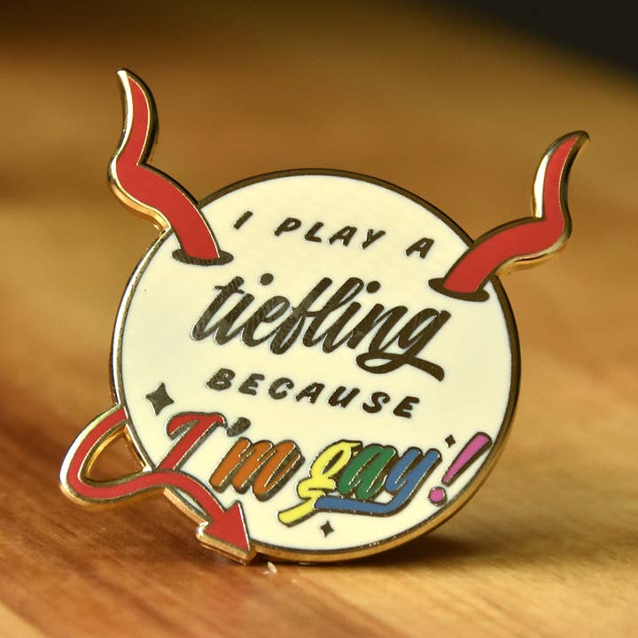 Alfinete de esmalte Gay Tiefling | Presente Arco-Íris para o Orgulho por atacado de The Franki Hanke
