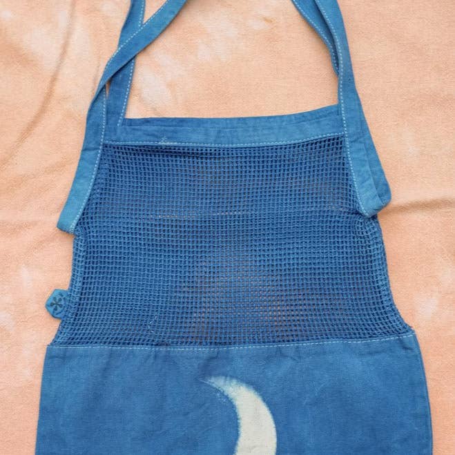 Bolso Tote Algodón Orgánico Indigo Market Blue Moon para venta al por mayor de The Wild Bloomer
