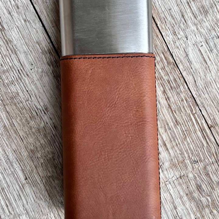 KW Custom Creations - Wholesale Humidor/Cigar Accessory - Laserable Leatherette Cigar Case w/Flask