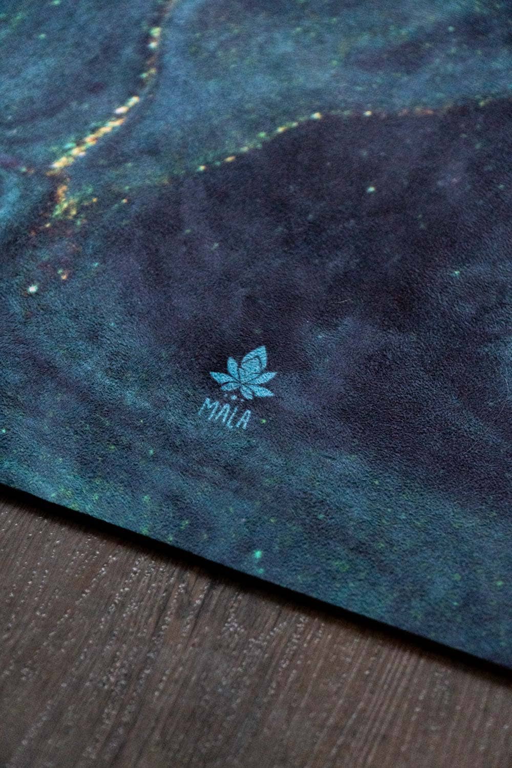 MALA Yoga - Vendita all'ingrosso Tappetini da yoga - Tappetino yoga ibrido Mala Emerald Swirl5