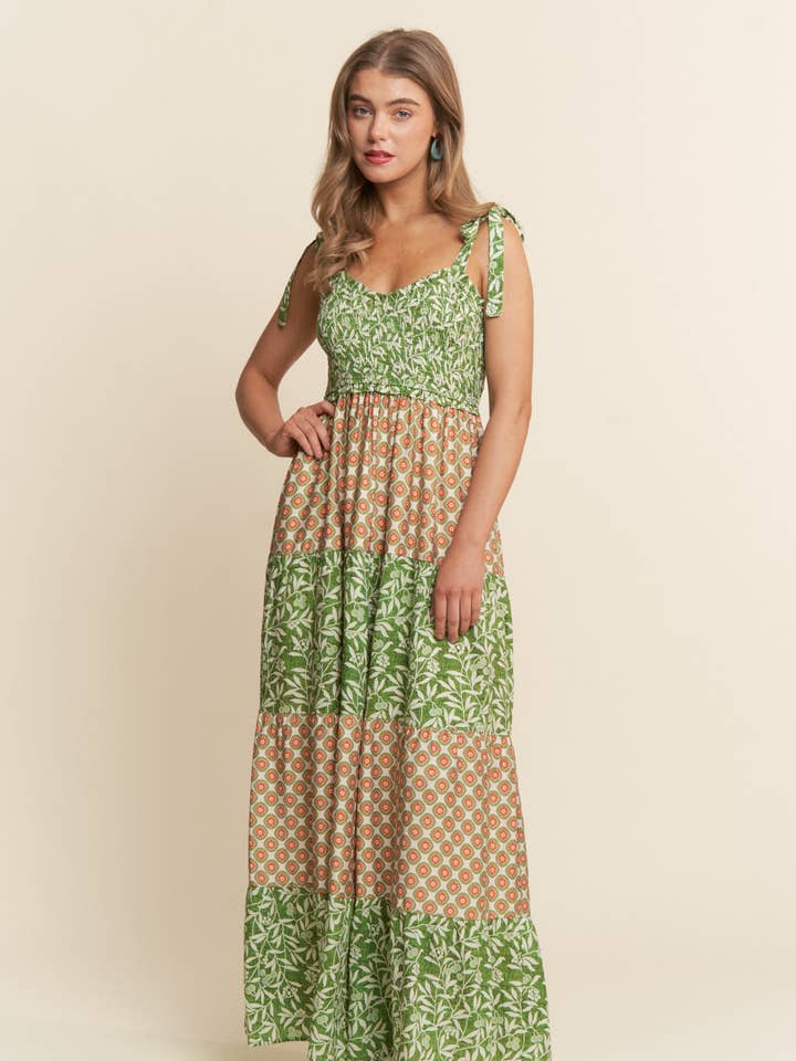 Tuta a gamba larga con smock a motivi multipli per la vendita all'ingrosso da parte di J.NNA