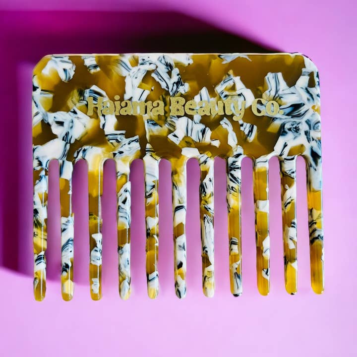 Guava Travel Comb for wholesale by Haiama Beauty