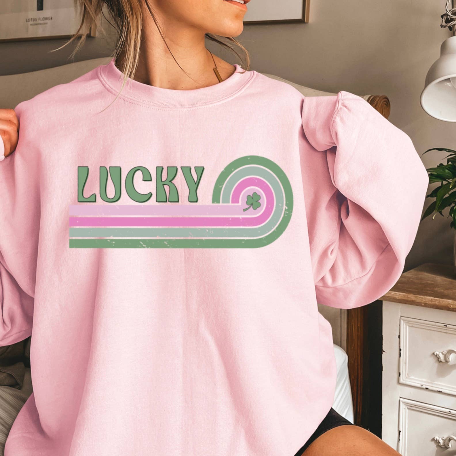 Shoppe SHC - Vente Sweat-shirt à imprimés – femme - Sweat-shirt ras du cou graphique chanceux de la Saint-Patrick3