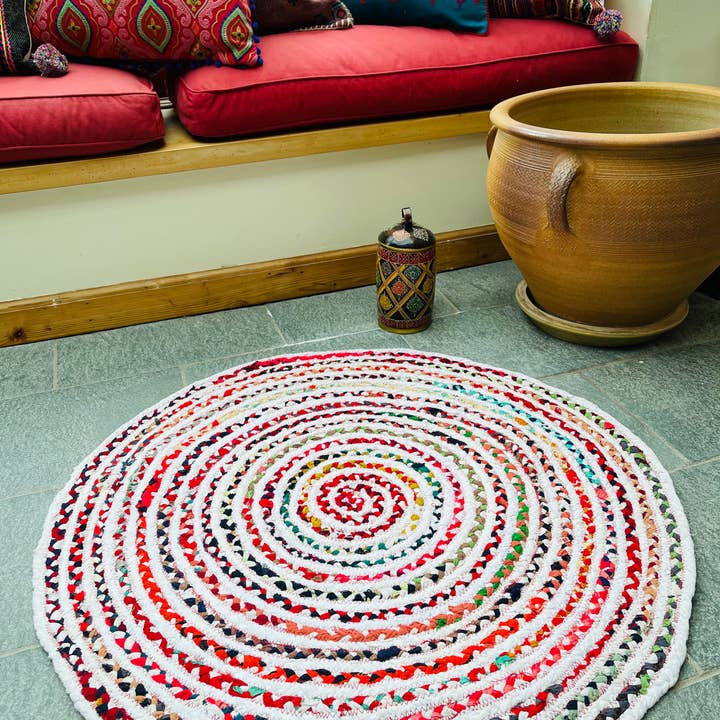 Second Nature Online – Tapete por atacado – Tapete CARNIVAL Multicolor Algodão Branco Círculos Redondos Trançados2