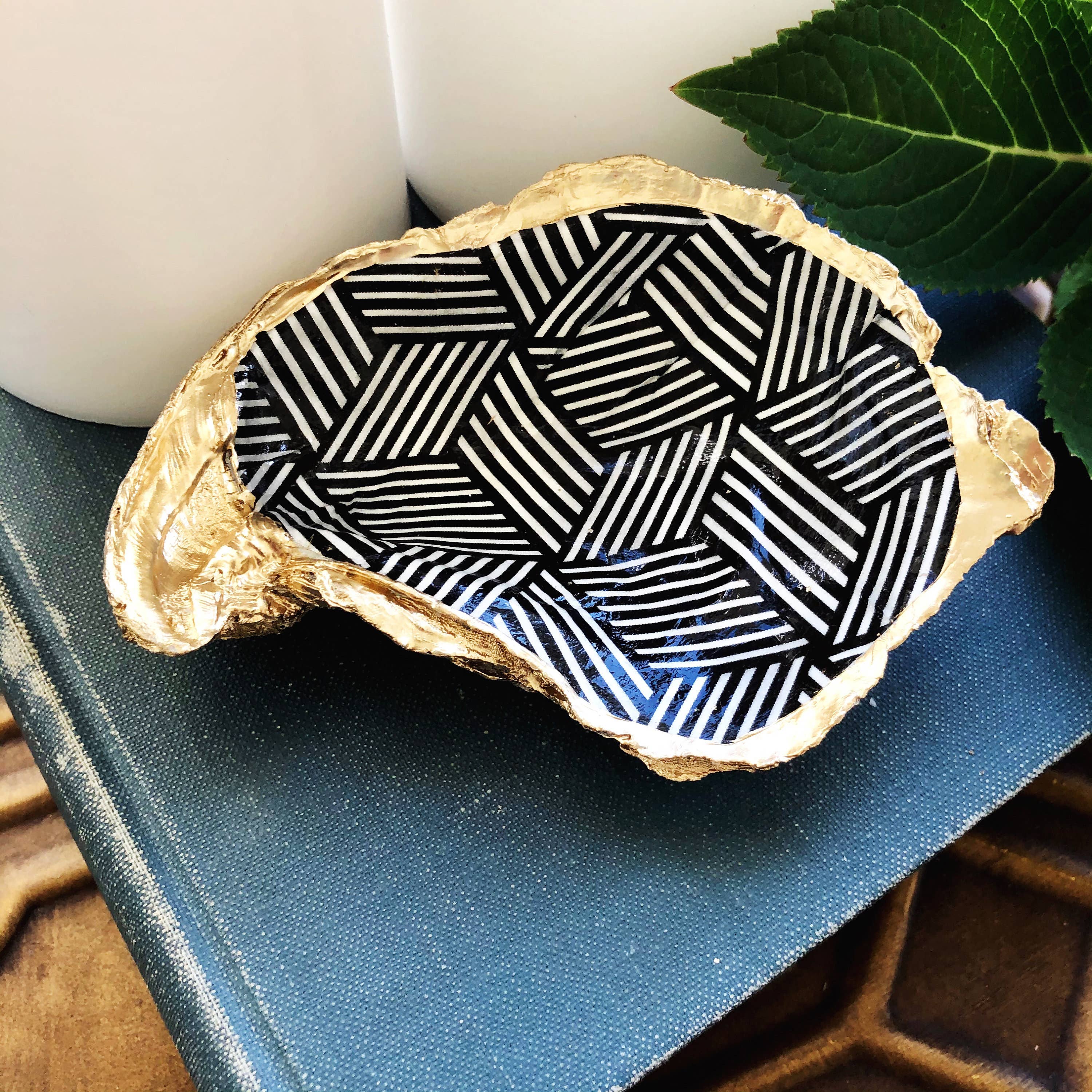 Place of Grace Designs - Wholesale Jewelry Dish - Decoupage Oyster Shell Ring Holder--Black And White Geometri0