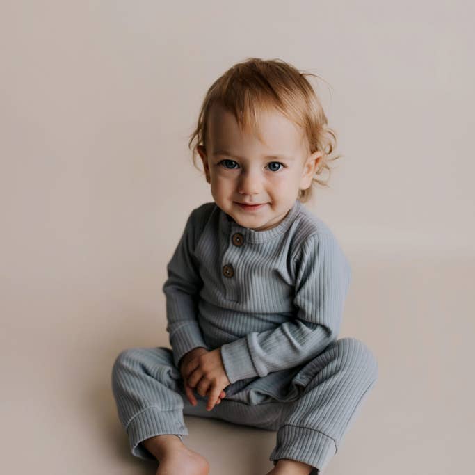 Three Little Tots - Wholesale Rompertje - Baby - Baby ribgebreide romper met zakken10