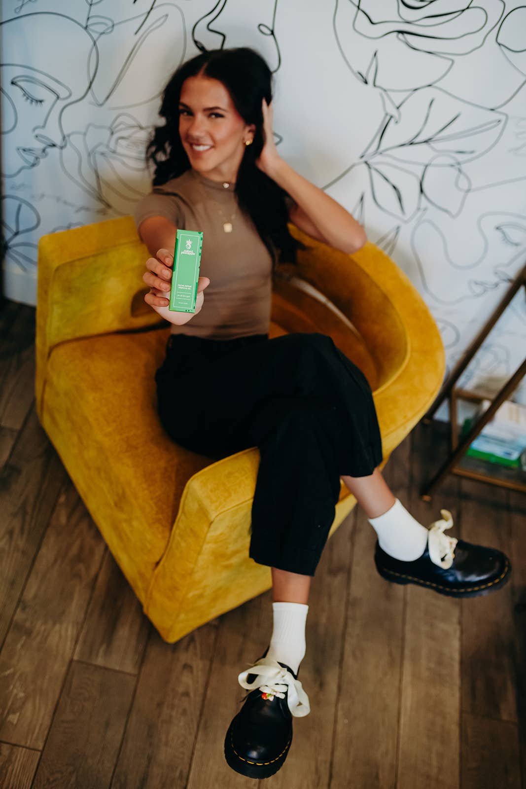 Naked Pineapple – wholesale Facial oil – FACIAL REPAIR TROPICAL OIL5