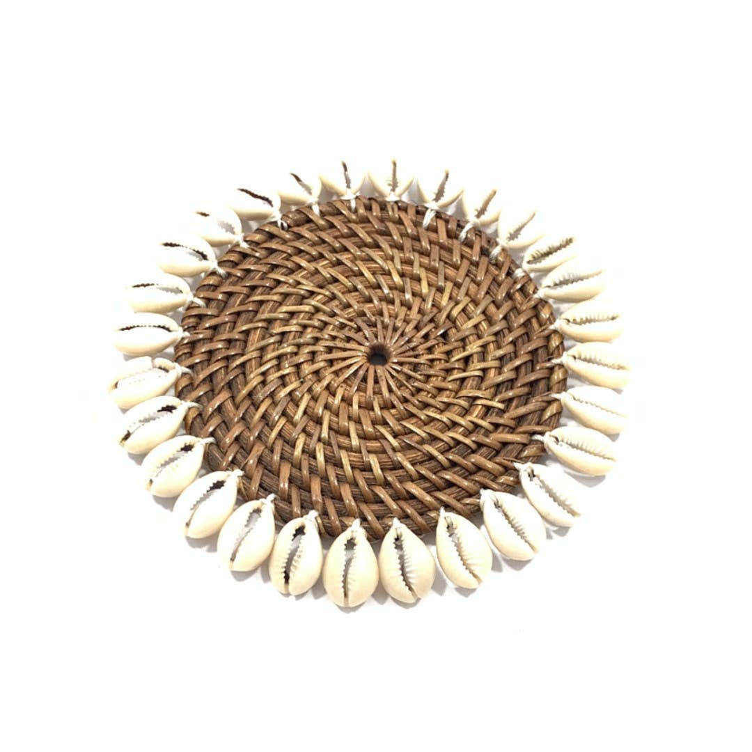 Dewi Lifestyle - Wholesale Coasters - Rotan coaster with cowry shells4