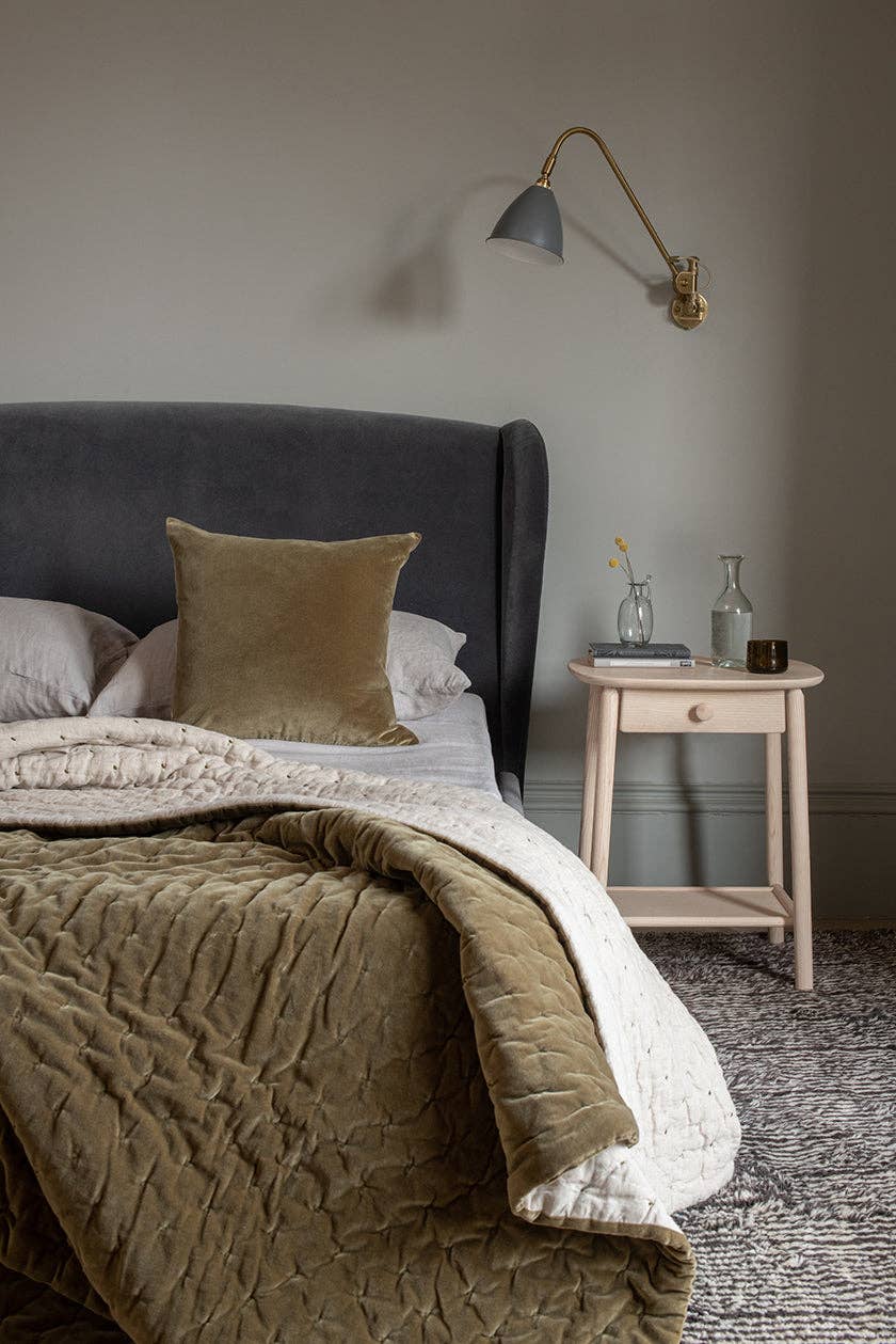 Niki Jones – wholesale Lumbar pillow – Velvet Linen Square Cushion Cover11