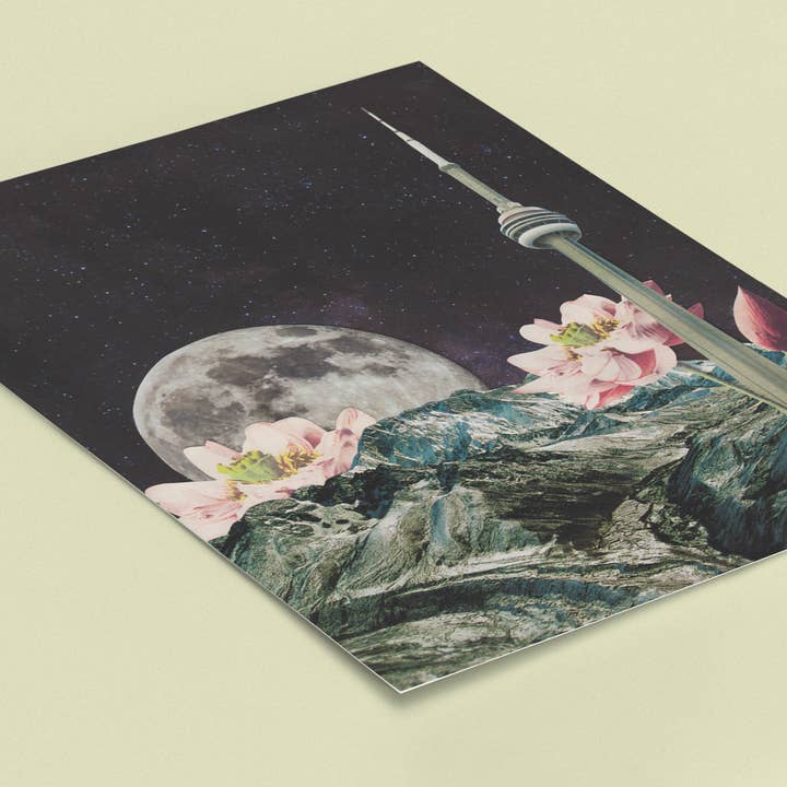 Konsttryck av Handgjord Collage 126 för wholesale av surreal. Art Shoppe