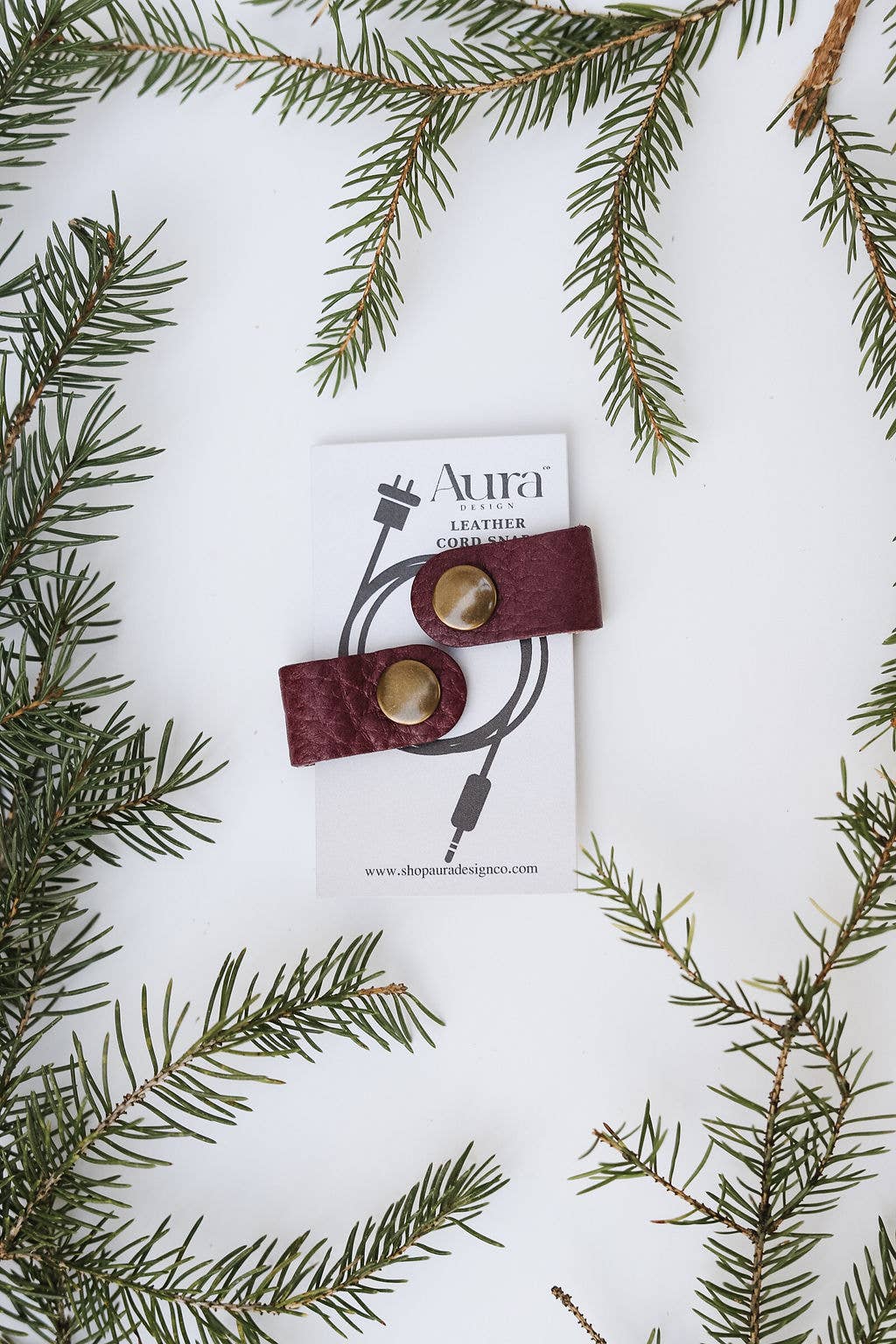 Aura Design Co. - Vendita all'ingrosso Supporti per cavi - Bottoni a pressione in pelle4