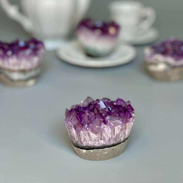 Deep Purple Project – wholesale Ornament – Amethyst Crystal Cupcake – Giftable Stone10