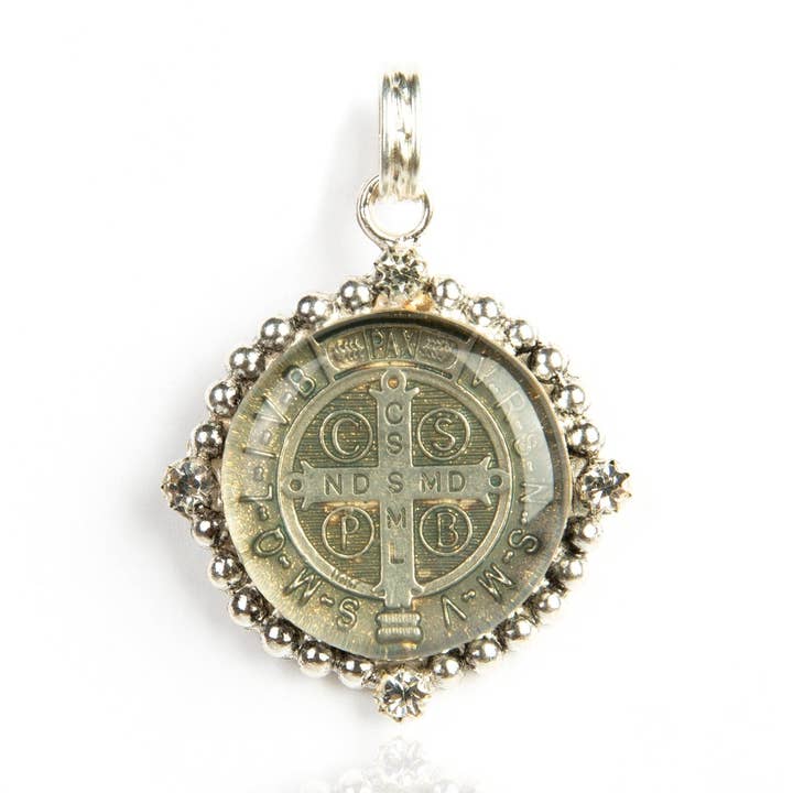 Ciondolo San Benito su misura per la vendita all'ingrosso da parte di VSA Designs Inc.