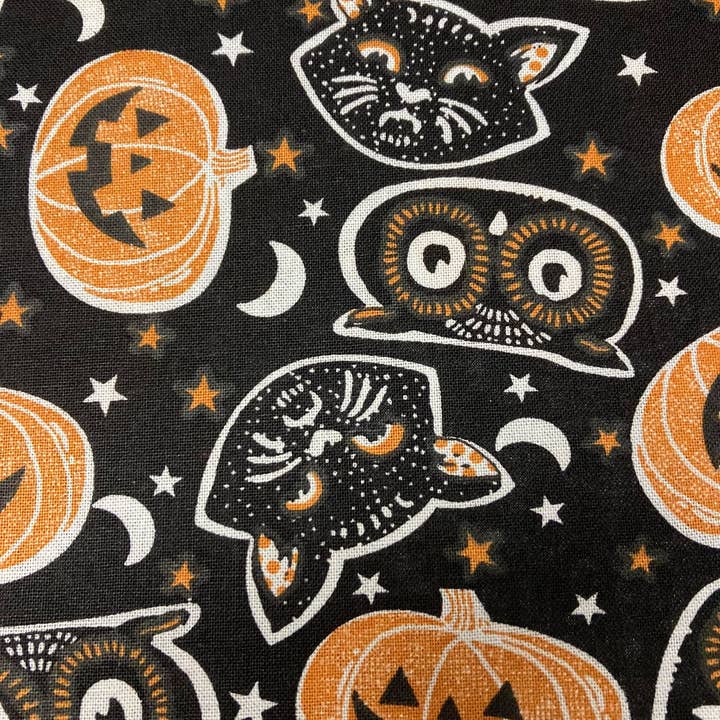 Jo's Pet Treats & Bandanas by Abab Enterprises, LLC - Wholesale Pet Bandana - Dog - Halloween Tie-On Dog Bandana Retail-Ready13