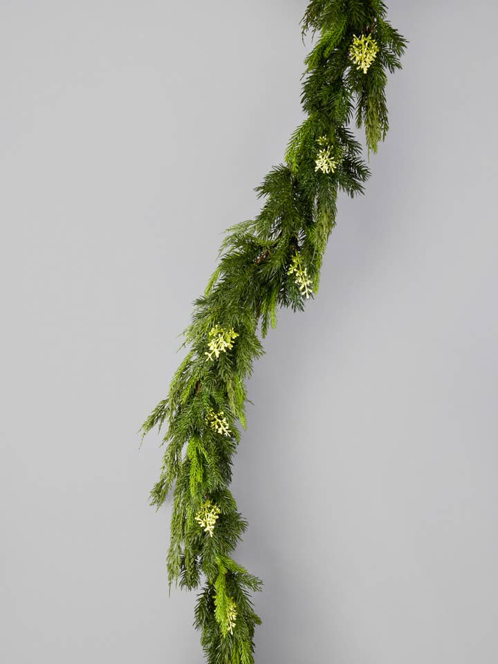 6ft Pine Garland With Berries for wholesale by Jamali Garden