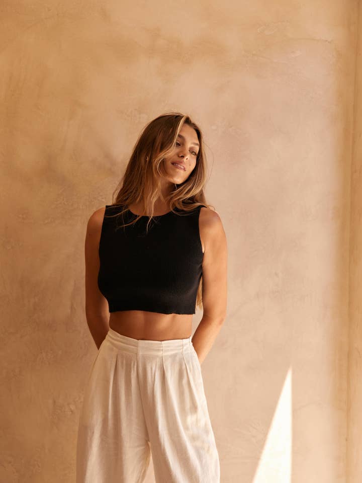 Vivianne Top - Black for wholesale by BEFORE ANYONE ELSE