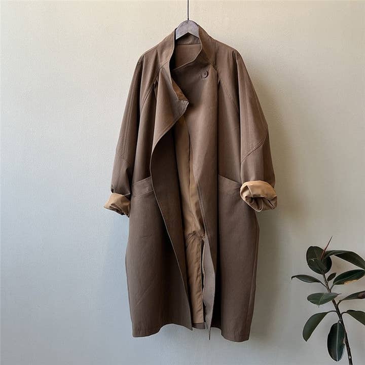 Trench-coat mi-long à boutonnage simple à col cranté rétro pour la vente par UZ Wholesale Store