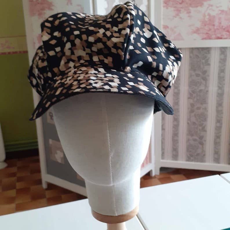 La Fabrique de Zazou – wholesale Baseball cap – Women's – Black and square dot reversible newsboy cap2