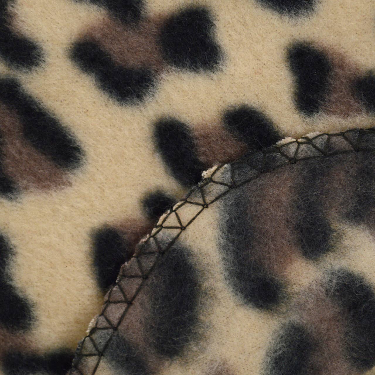 Selini New York - Wholesale Winter Accessory Set - Kids - Kid's Leopard Print with Fur Trim Winter Set1