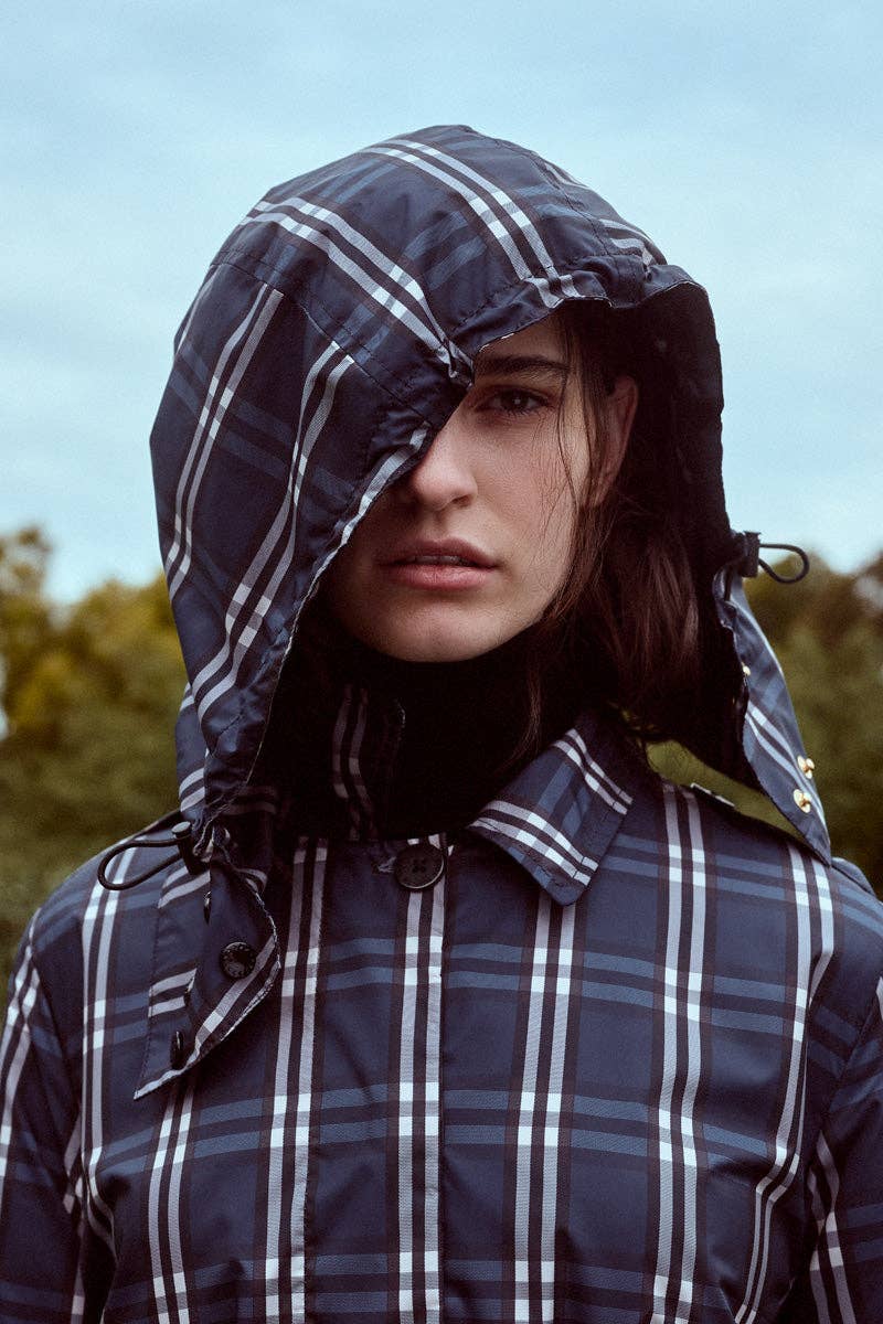 PAQME - Venta al por mayor Impermeable - Mujer - Gabardina reciclada para mujer con diseño de cuadros4