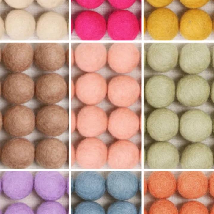 The Thrifty Handmade - Wholesale Car Freshener - Women’s - Daisy Car Vent Clip | Customize Your Color 2