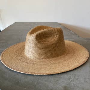 Purchase Wholesale palm leaf hat. Free Returns & Net 60 Terms on Faire