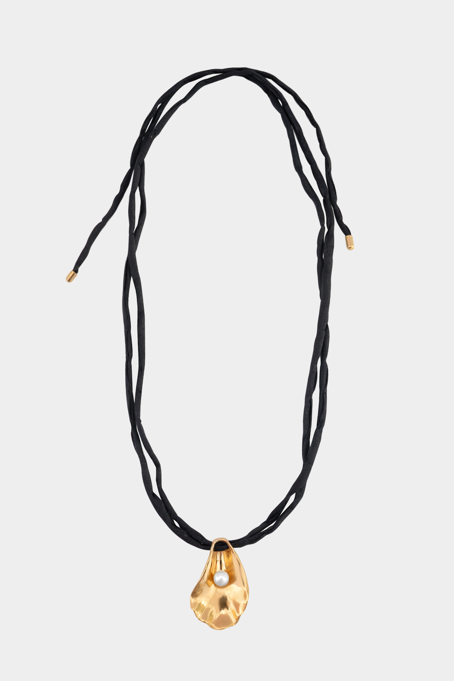 Kara Yoo - Vendita all'ingrosso Collana con ciondolo/pendaglio - Collana di Conchiglie d'Ostrica su Seta Grezza3