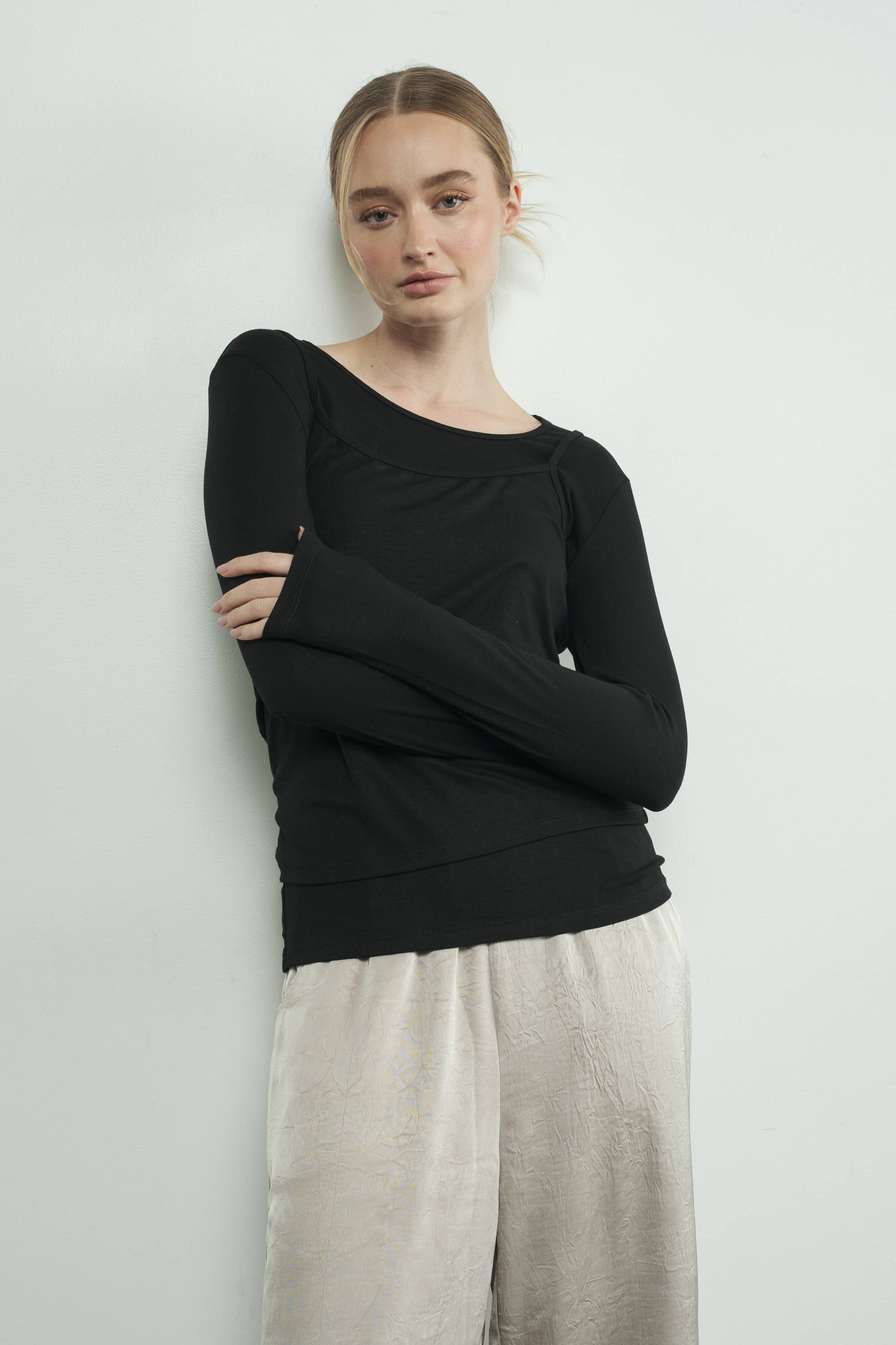 Aaron & Amber - Wholesale T-Shirt - Women's - MAT3127 TWO FER TANK LONG SLEEVE TOP0