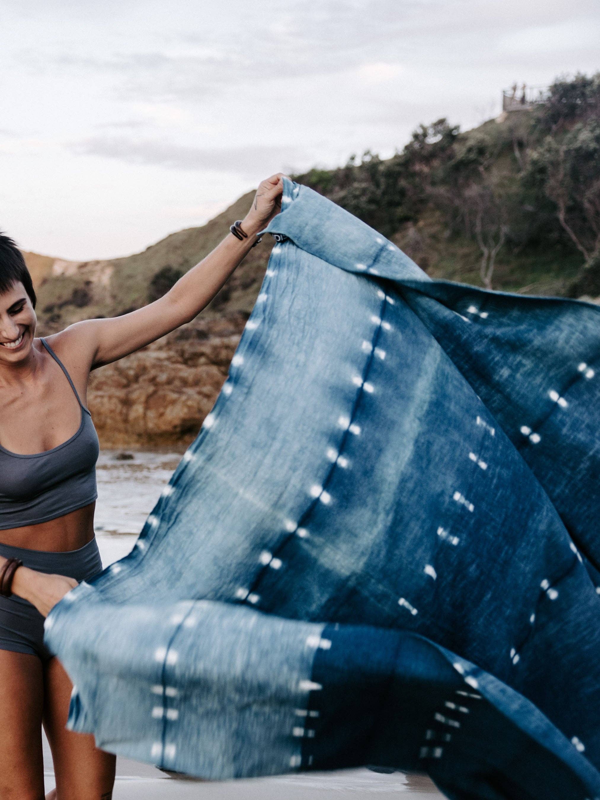 IDIS – wholesale Prydnadsfilt – Indigo Plant Dye Throw4