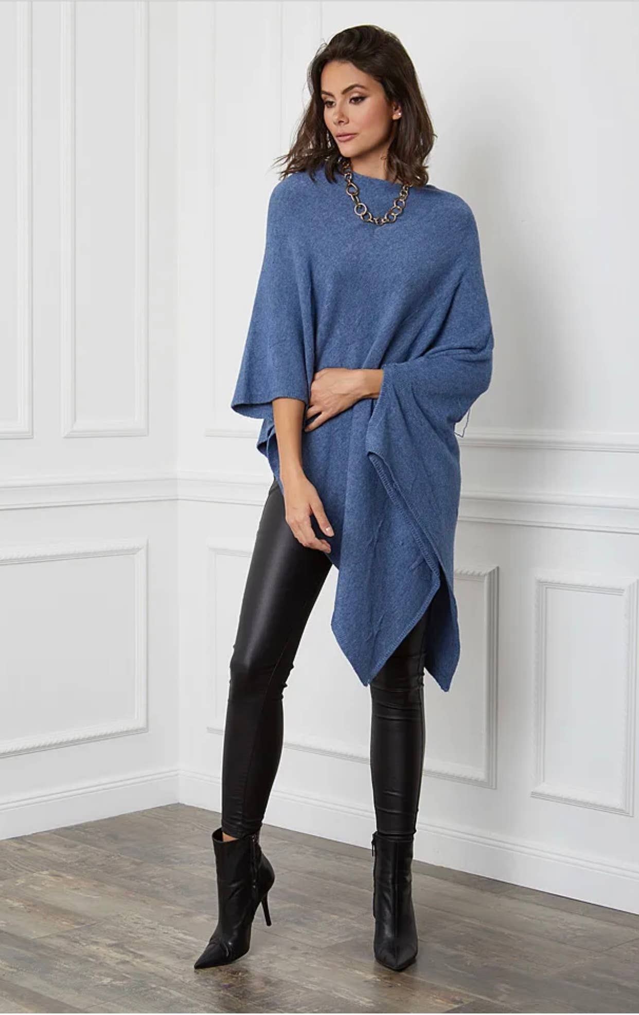LÉA & LUC - Wholesale Poncho - Women's - Ponchos REF.007616